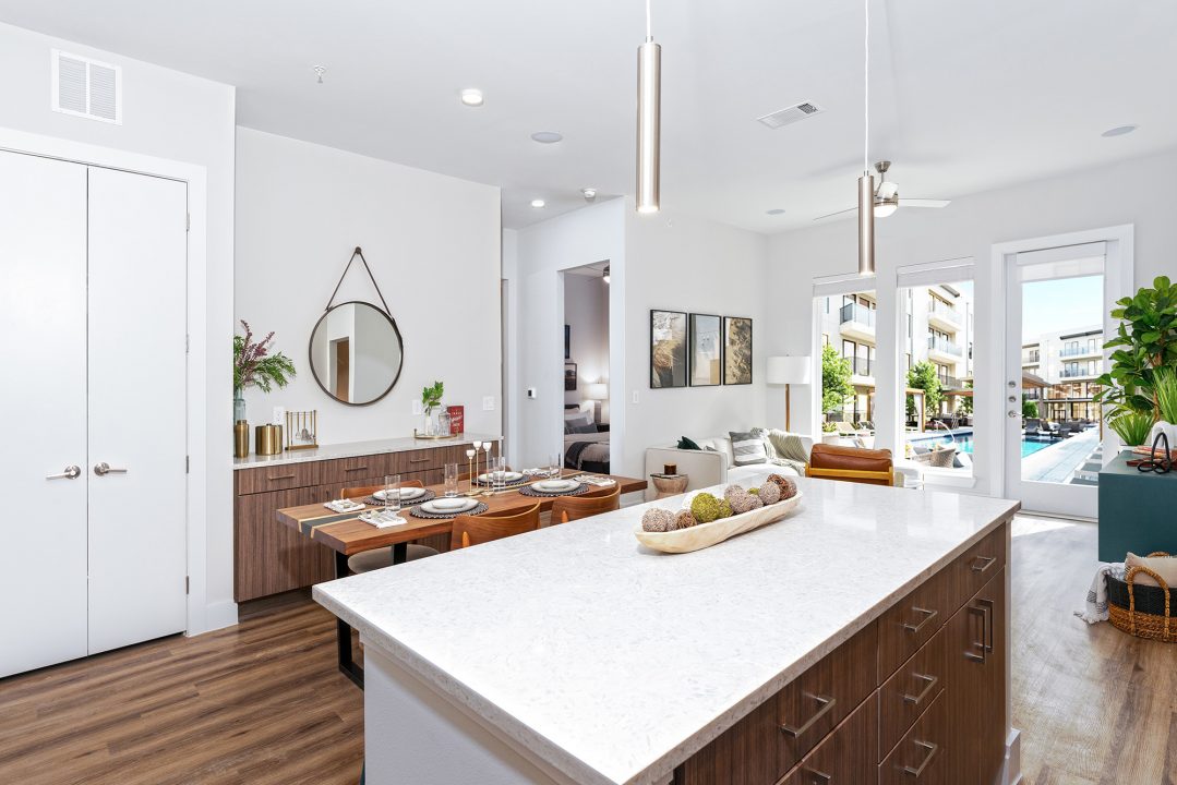 Kitchen island and dining area at Ferro