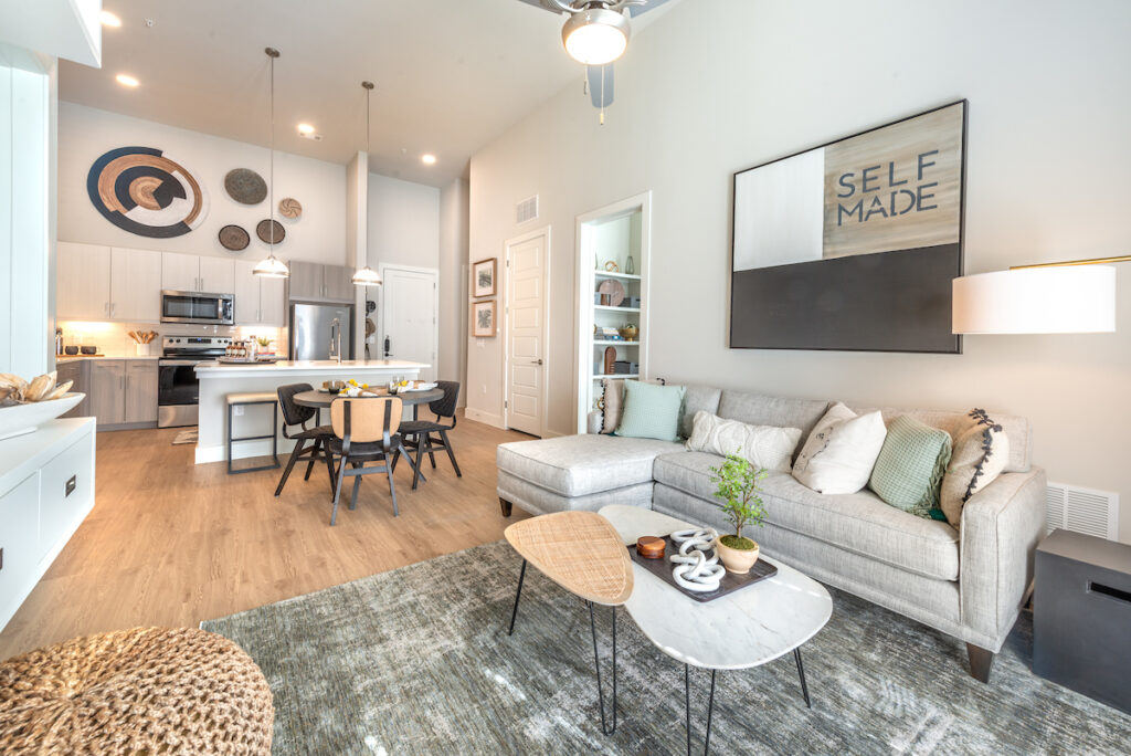 Living area, dining area and kitchen at Kilby